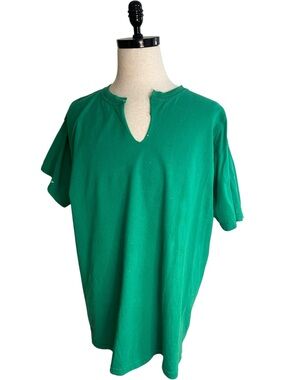 Gildan V-Neck T-Shirt Green